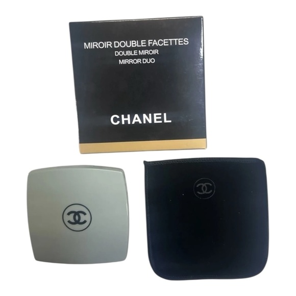 Chanel Mint Green Double Facettes Mirror - New In Box - Picture 1 of 4